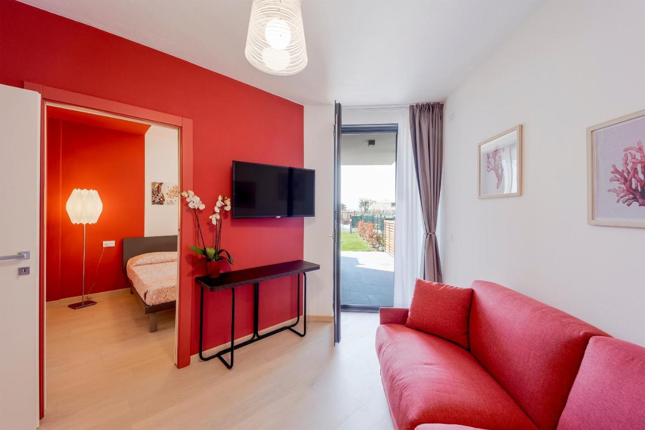 Aregai Marina Exclusive Seaside Apartments Santo Stefano al Mare Extérieur photo