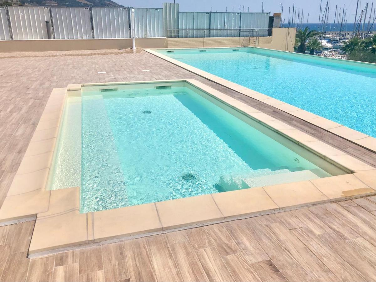 Aregai Marina Exclusive Seaside Apartments Santo Stefano al Mare Extérieur photo